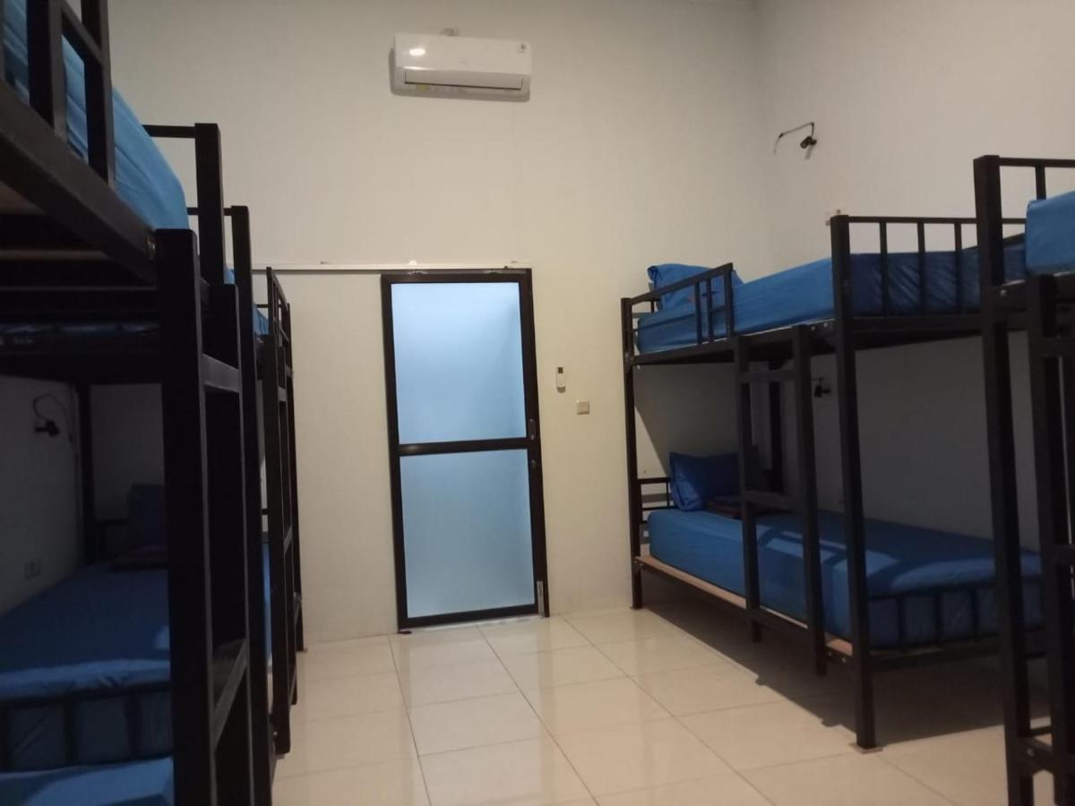 Simpang Hostel Kuta  المظهر الخارجي الصورة